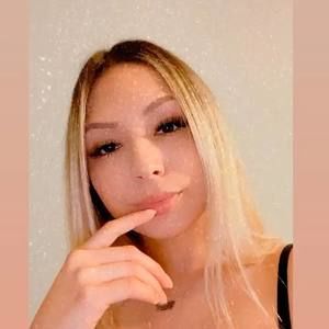 Meet your Posher, Isabel